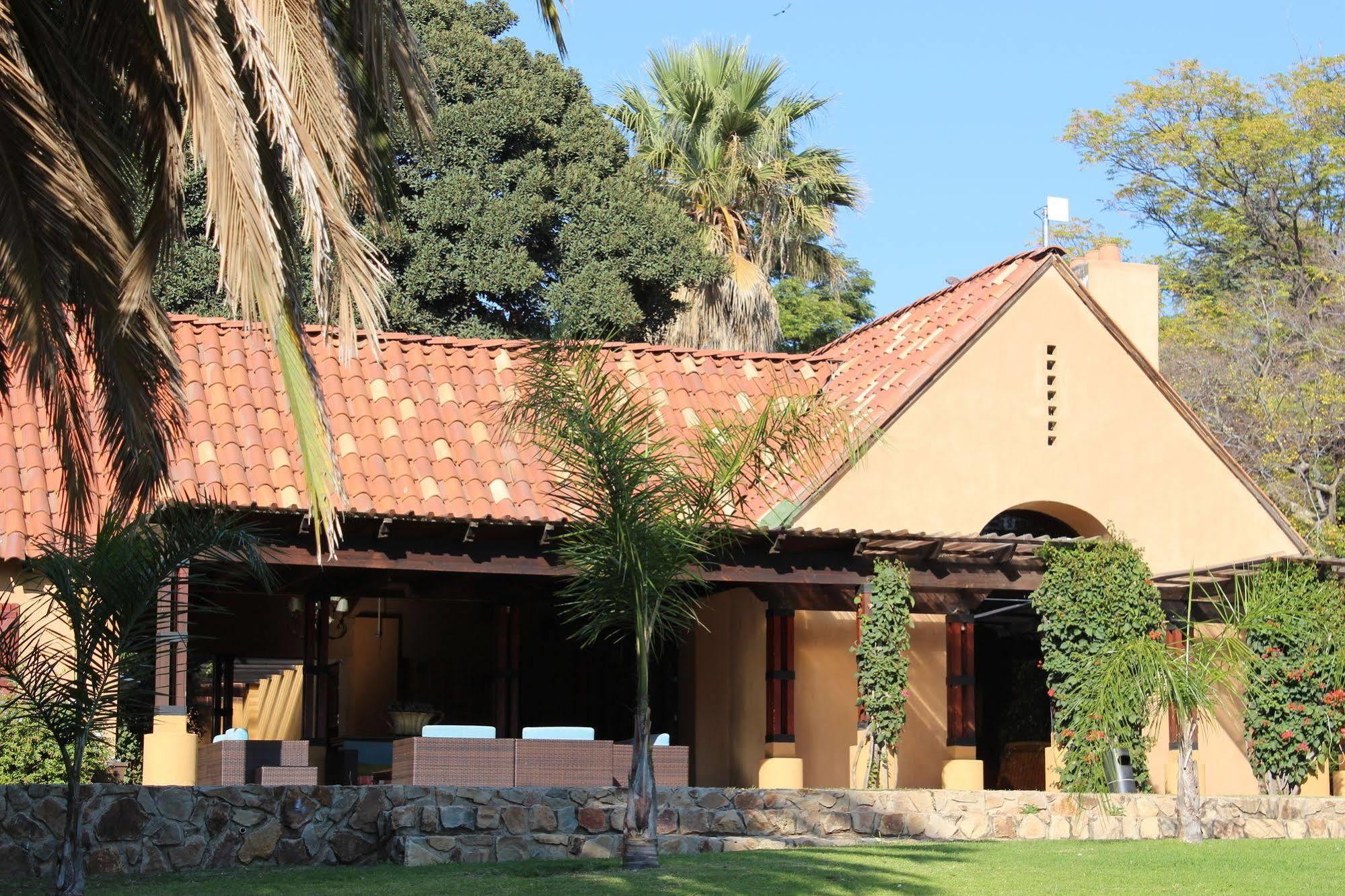 Lombardy Boutique Hotel & Conference Venue Pretoria-Noord Exterior foto